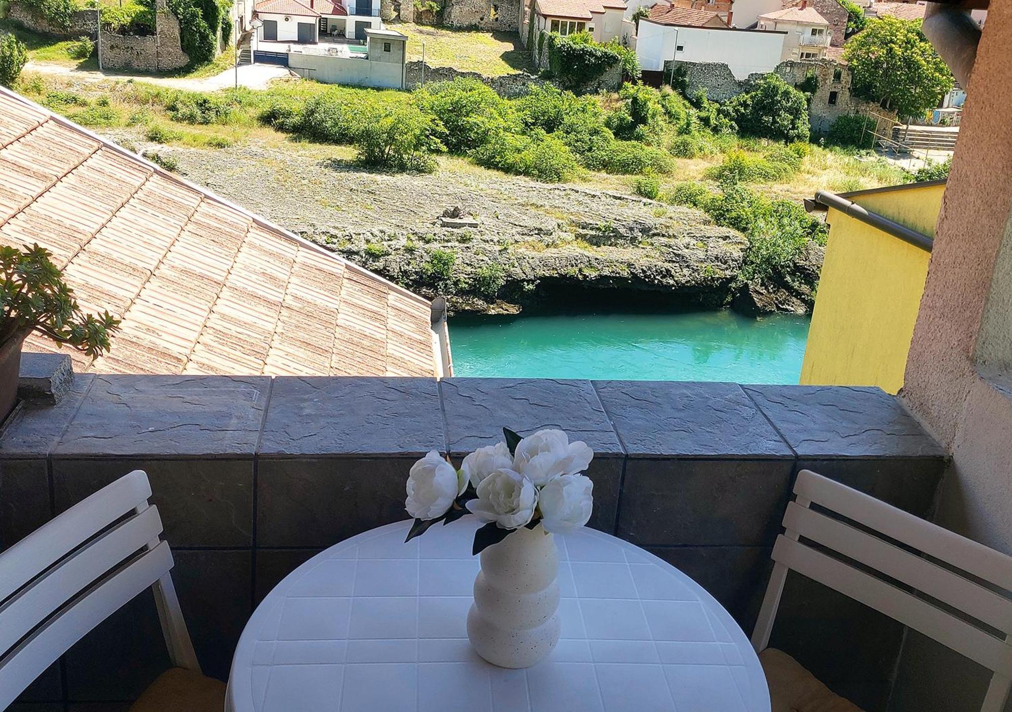 Zara Apartment With Terrace Near Old Town Mostar Exterior foto